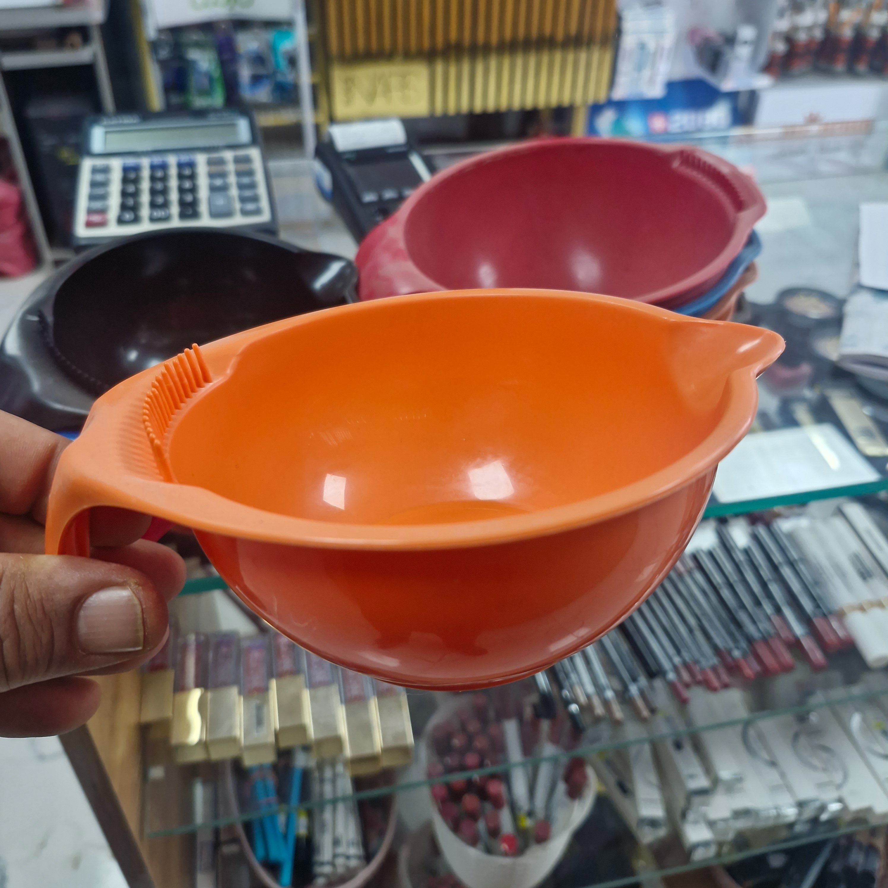 ظرف یاکاسه اندازه گیری رنگ مو