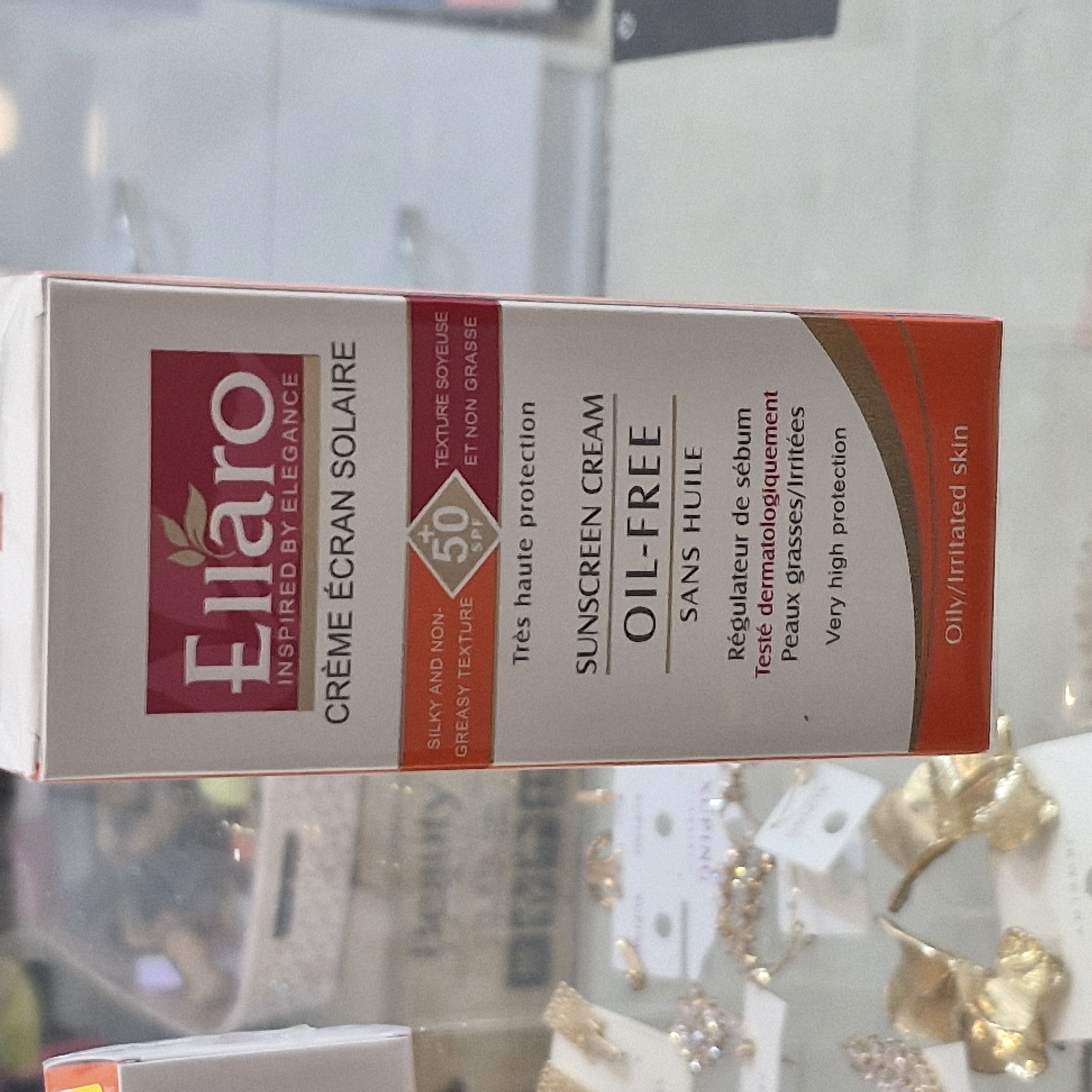 کرم ضد افتاب الارو برای پوست چرب (بدون رنگ)50spf