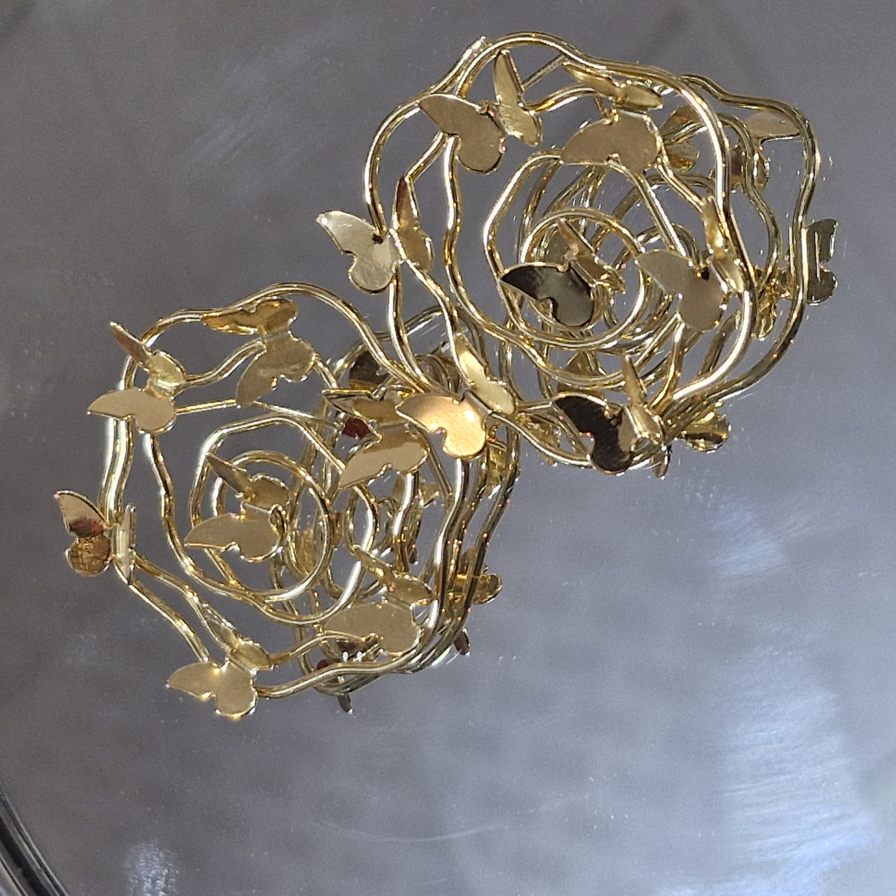گوشواره پروانه ای بزرگ