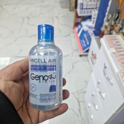 محلول پاک کننده ارایش ژنو بایوتیک (آبی) مناسب پوستهای خشگ وحساس صورت ولب ودورچشم میسلاواتر