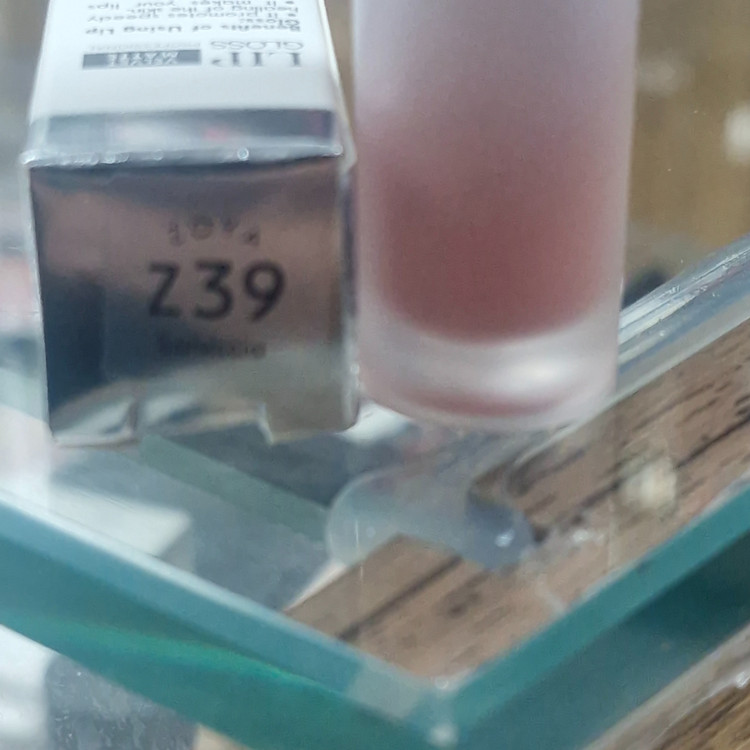 رژلب مایع مات ZOYA زویا برند ایتالیاشمارهz37.z39.z41..z43.z45.z49