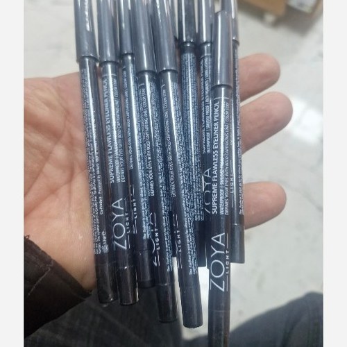 مداد چشم وخط چشم زویا ضدآب