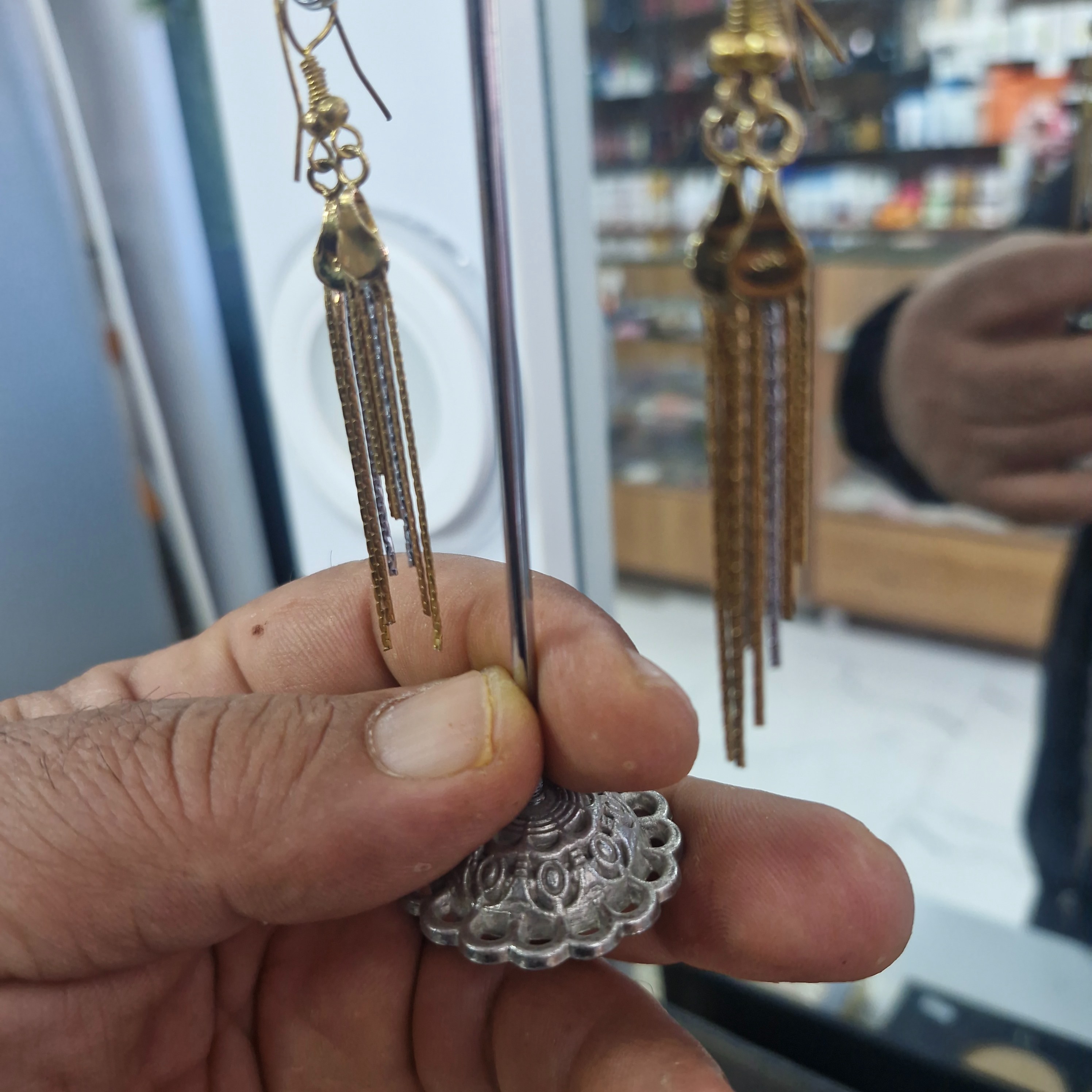 گوشواره رنگ ثابت ریسه ای