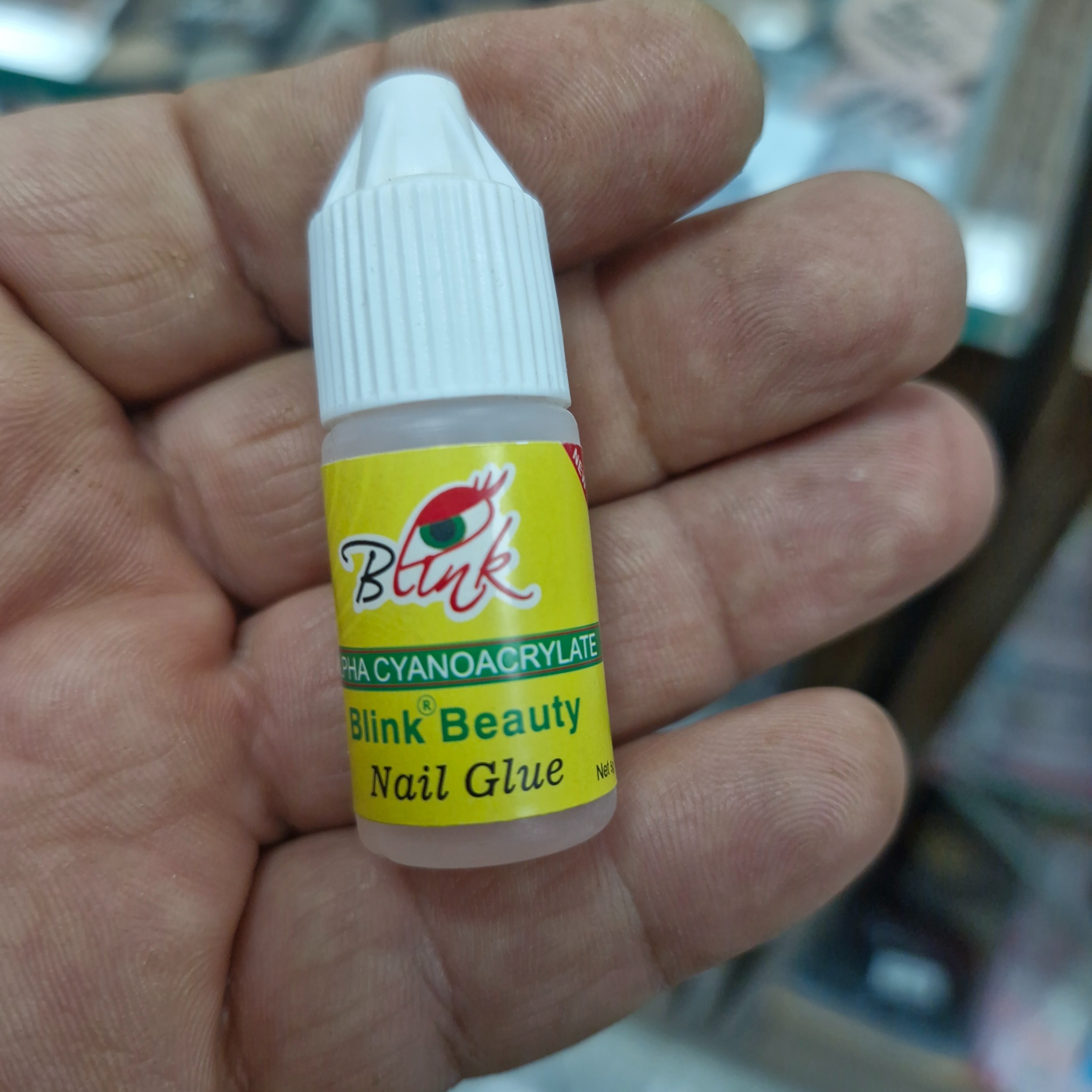 چسب مژه