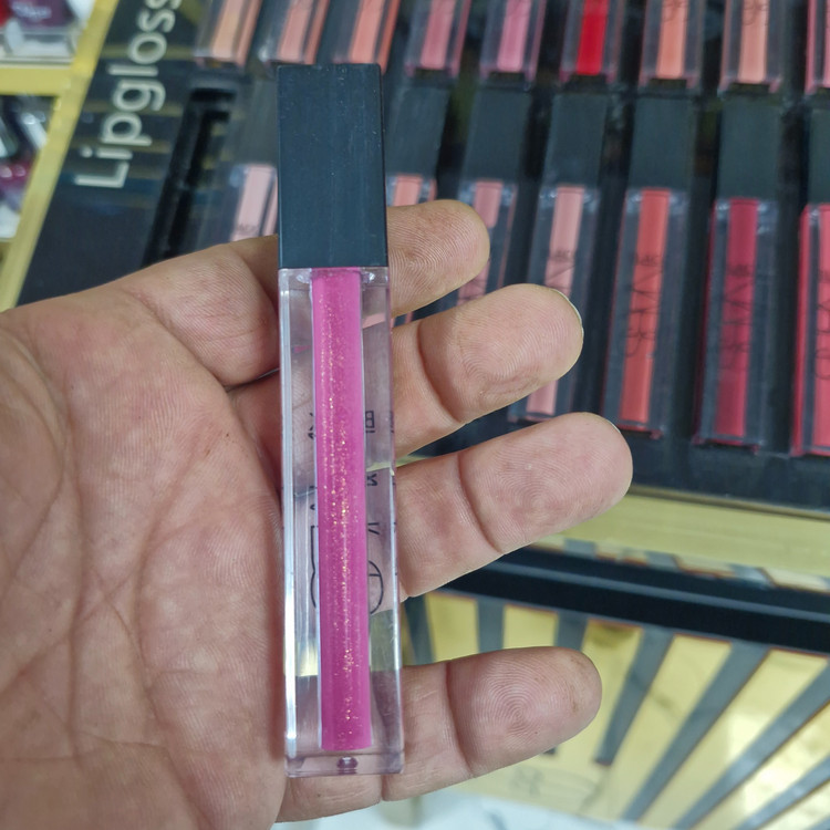 رژ مایع نارس اصل GN201الیGN218شماره مورد نظر داخل توضیحات انتخاب شود