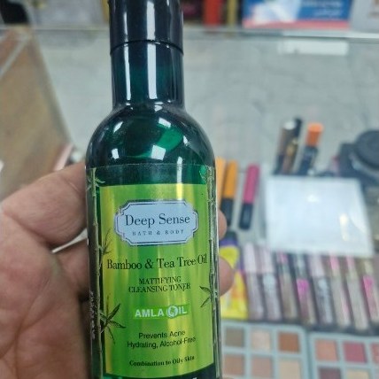 تونر پاک کننده ومرطوب کننده  دیپسنس حاوی عصاره بامبو ودرخت چای
