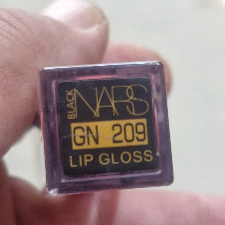 رژ مایع 209بلک نارس