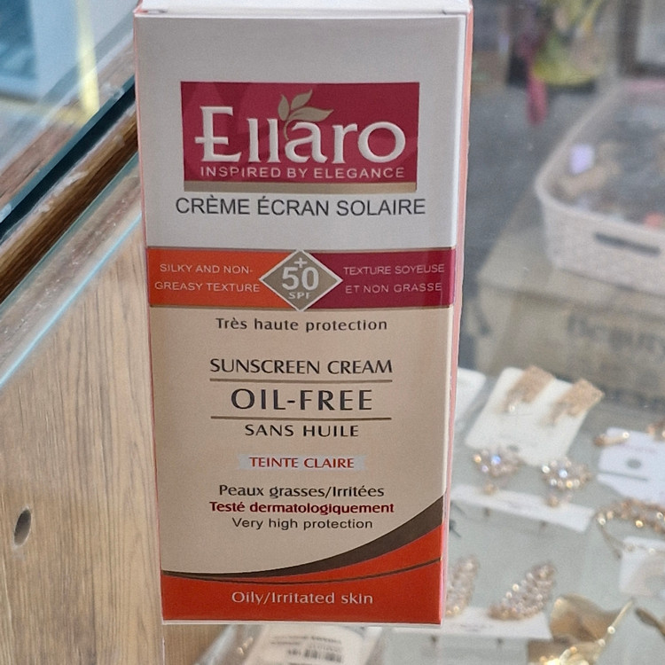 کرم ضد آفتاب الارو برای پوست چرب(بژ روشن)50spf